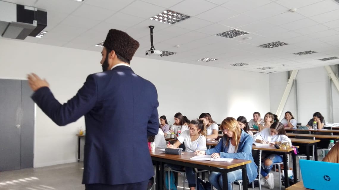 Compartiendo el Islam en el Ámbito Académico: Un Viaje de Diálogo y Entendimiento en la Universidad Católica del Uruguay, 2019