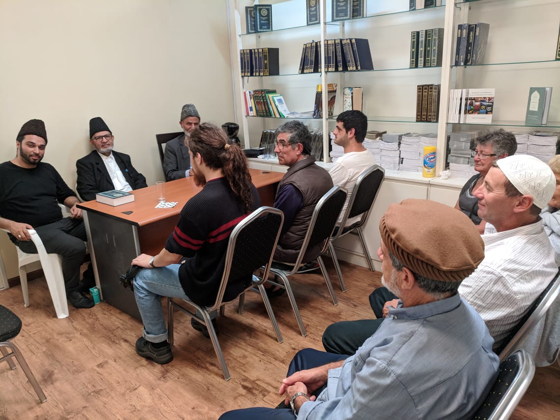 Reunión de la comunidad en nuestro en Montevideo, 2019 con Amir de Canadá