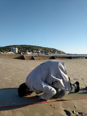 Rezando el Salat en Piriapolis, Uruguay, 2017