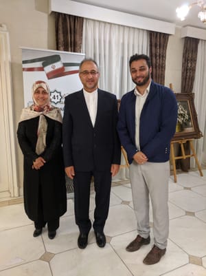 Visita y entrega de libros de la comunidad al embajador de Irán, Abofazl Pasandideh